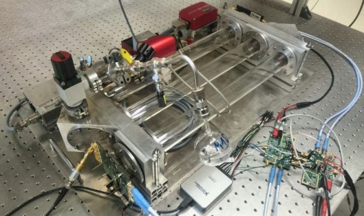 Laboraufbau zur hochempfindlichen Gasmolekülspektroskopie im Millimeterwellenlängenbereich
